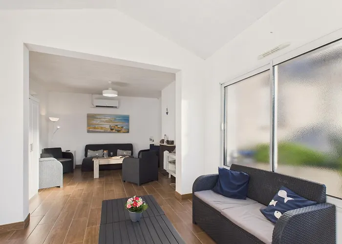 400m De La - Grande Maison Pour 10 Avec Jardin * La Tranche-sur-Mer